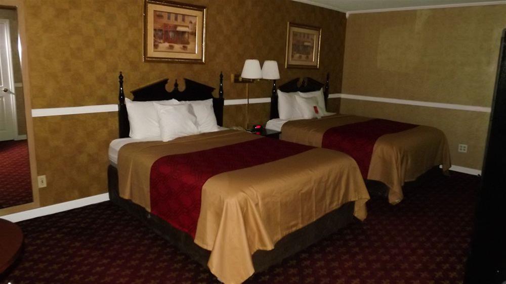 Econo Lodge Montpelier I-89 Exterior photo